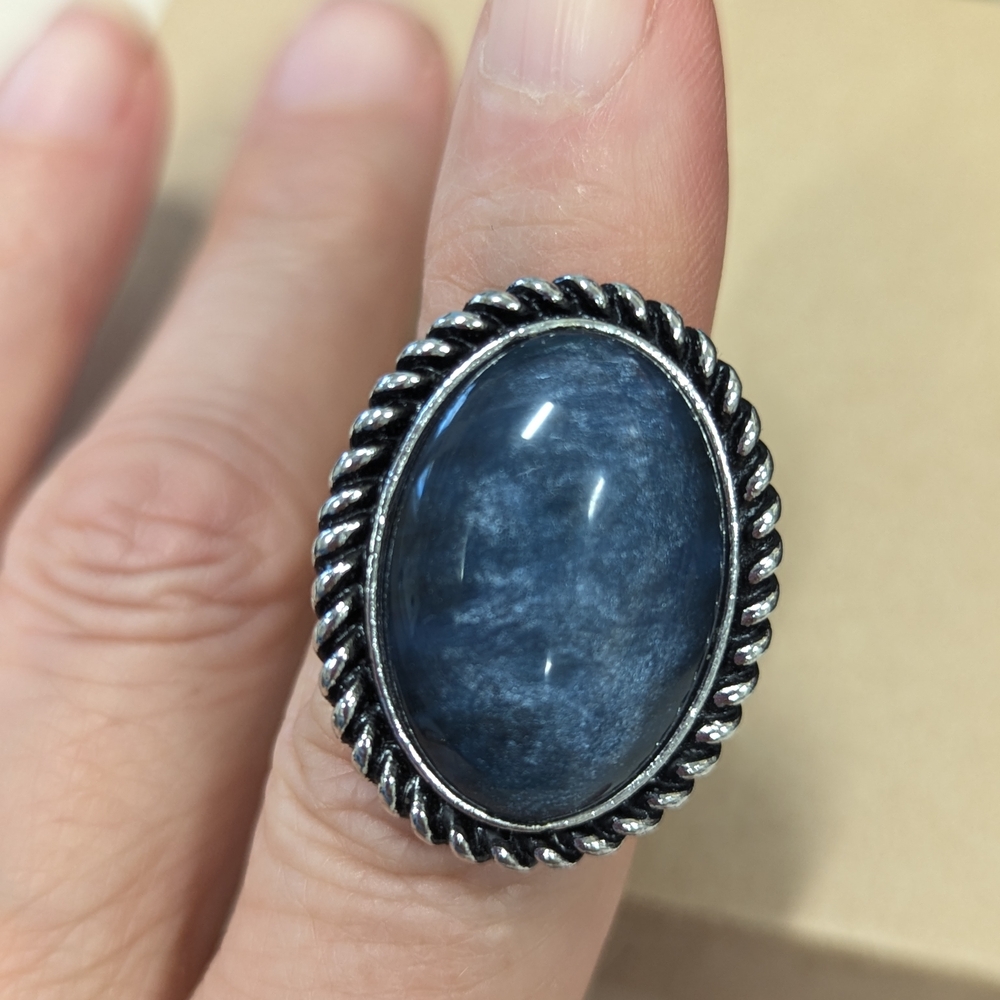 Lia Sophia Twisted Silver Blue Ring